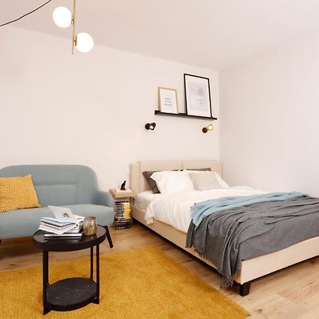 Brand New Lovely Studio Near Metro Station Bukares Bagian luar foto